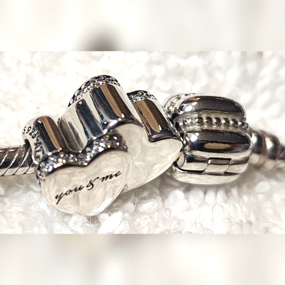 LIKE NEW AUTHENTIC PANDORA BRACELET WITH 2 PANDORA CHARMS 8 Inch - Picture 7 of 11